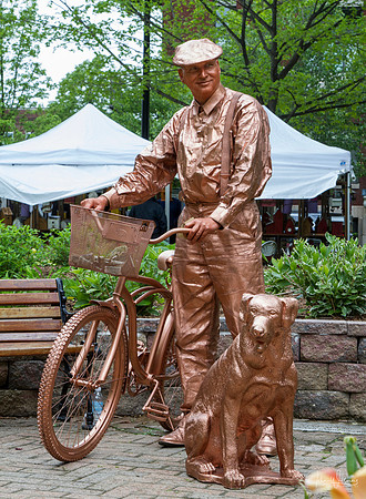 Living Statue Man