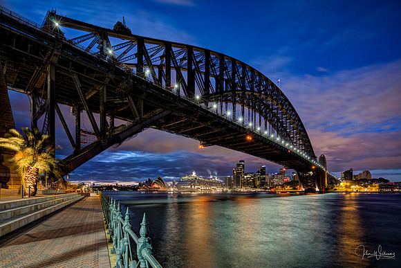 Sydney Harbor Bridge